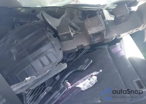 2014 Nissan Rogue Sv z USA, uszkodzony, nr VIN 5N1AT2MV9EC761477